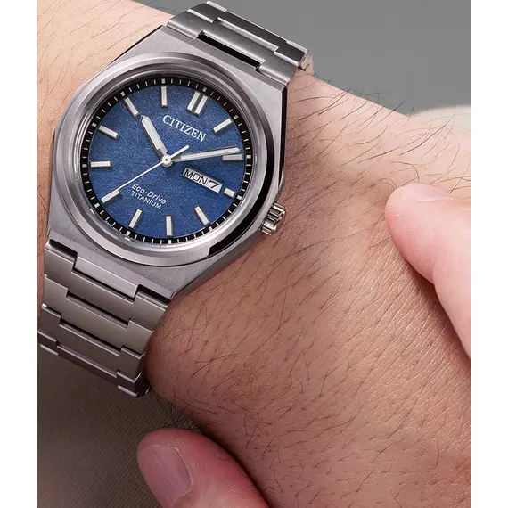 CITIZEN Eco-Drive Super Titanium AW0130-85LE, image 2