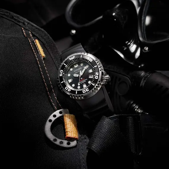 CITIZEN Eco-Drive Professional Diver 300M BN1024-01E, image 4