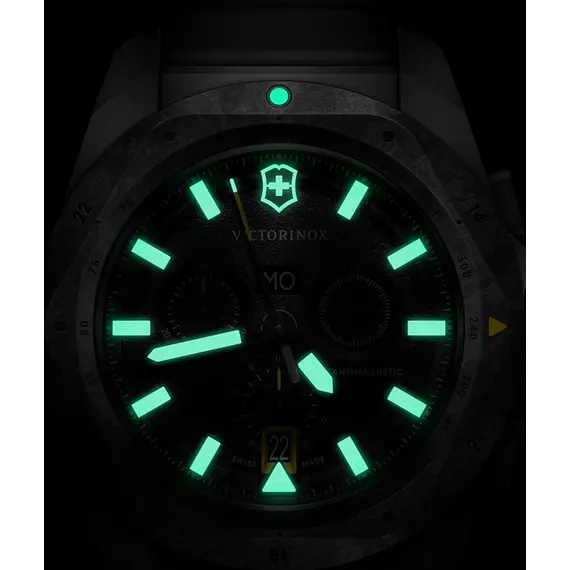 VICTORINOX I.N.O.X. Titanium Chronograph 242011, image 2